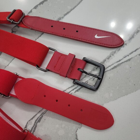 Nike baseball Adjustable Red Leather Belt one size kids and adults Metal Buckle - Picture 3 of 3